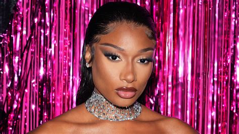 Megan Thee Stallion S Curly Bangs Are Back This Time In A New Color See Photos Allure