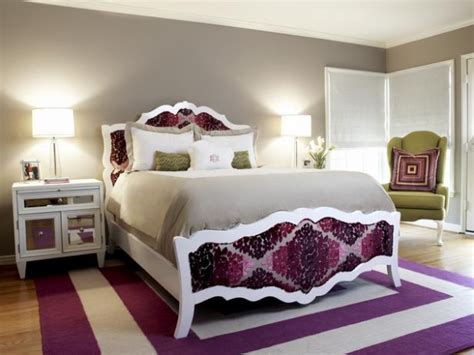 Fortunately, when you design a great master bedroom, you'll enjoy spending time in there not just sleeping, but adorable master bedrooms come from making the space feel more intimate. Spicing Things up: Bedroom Decorating Ideas - Adorable Home