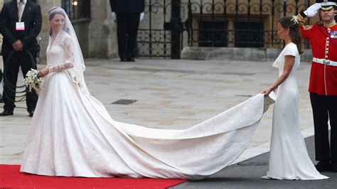 How Kate Broke Tradition With Pippa Middletons Bridesmaids Dress Marie Claire Uk