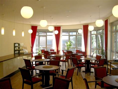 Das vivantes hauptstadtpflege haus wilmersdorf hat eine hauseigene küche, die jeden tag leckere und gesunde speisen für die bewohner*innen kocht. Wohnpflegezentrum Heimstatt Wilmersdorf - PBS architekten