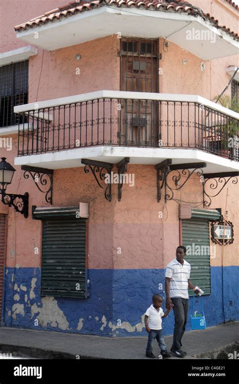 santo domingo dominican republic ciudad colonial calle luperon residential neighborhood street