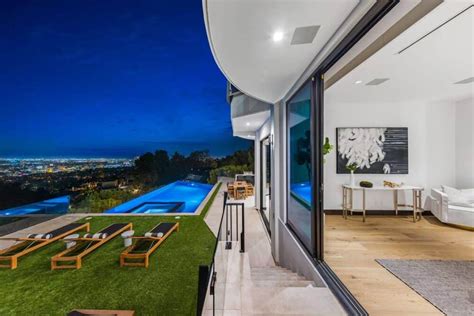Sean Diddy Combs Mansion In Los Angeles Ca Listed For 145 Million