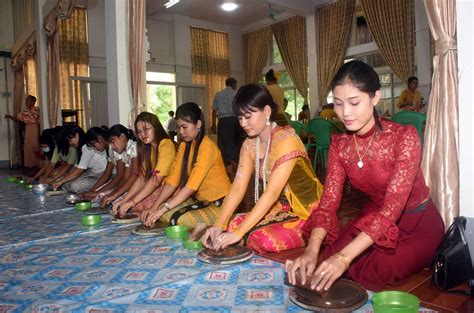 Rakhine Traditional Incense Grinding Water Festival Commence Global