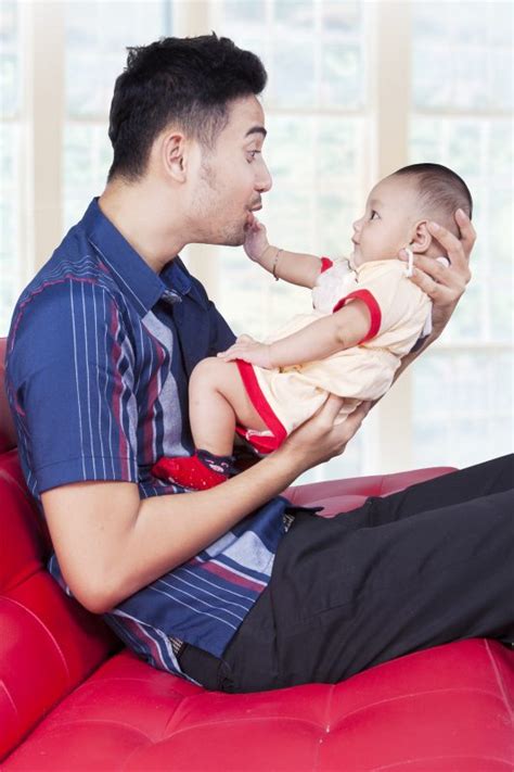 Adakah larangan menjemur baju sampai larut malam (baju. Awas Bila Nak Bawa Bayi Mandi Di Kolam Awam. Kalau Tak ...
