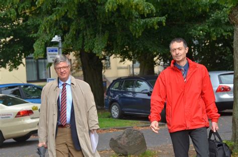 Der konservative gymnasiallehrer karlheinz weißmann schreitet in 24 kapiteln die historisch entscheidenden etappen ab. „Oldenburger Kreis" am Ende - das Milieu lebt weiter ...