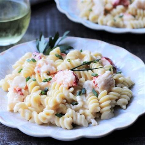 Lobster And Shrimp Mac And Cheese Give It Some Thyme