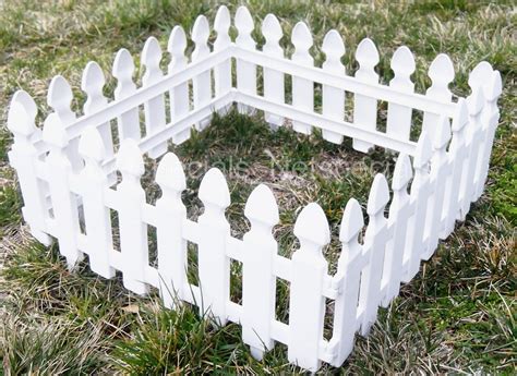 Maybe you would like to learn more about one of these? New White Picket Fence Garden Border 78" 4 Section Plastic ...