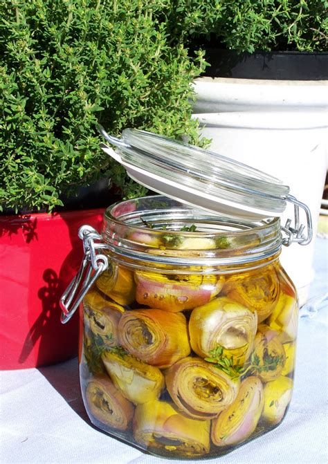 La conservazione dei funghi con. Carciofini sott'olio | Gourmandia