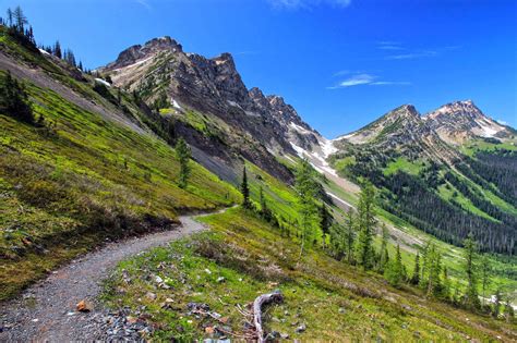 Ascending Rock Pass Along The Stretch Of Trail That The Pnt Shares With