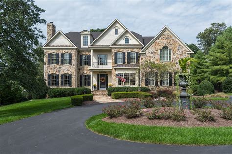 10 Extraordinary Homes Over 5,000 SF - Haven Lifestyles