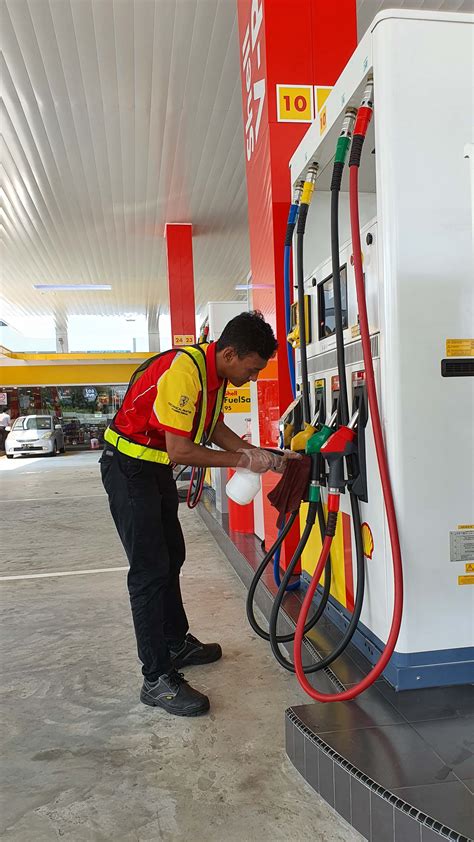 This mobile payment is now available at 800 shell stations which is more than 80% of shell stations throughout malaysia. Shell Malaysia takes extra steps to make petrol stations ...