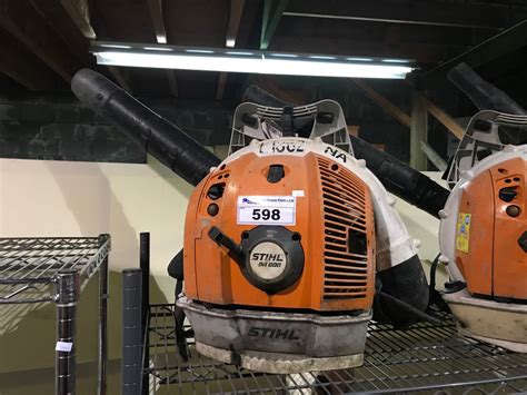 Spring assist starting reduces the number of pulls needed to start the engine and makes for easy starts. STIHL BR600 GAS POWERED BACKPACK BLOWER - Able Auctions