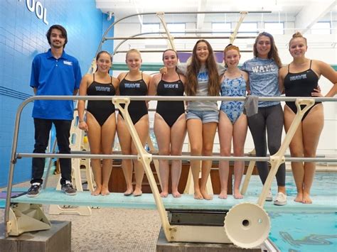 Darien Hs Girls Swim And Dive Team Wins Seasons First Meet Darien Ct