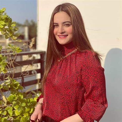 Aiman Khan Latest Beautiful Pictures With Her Daughter Amal Muneeb
