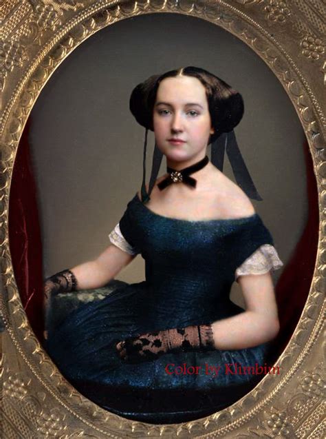 Daguerreotype Portrait Of A Young Woman Ca 1850 Vintage Portraits