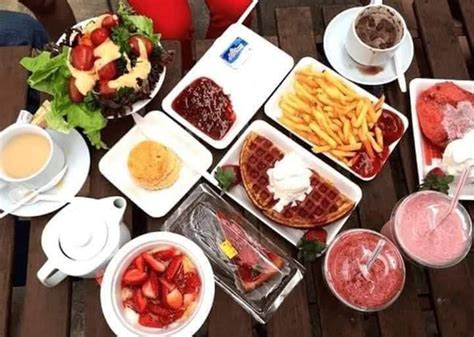 The desserts offered are perfect for both kids. Jom plan OOTD di Cameron Highlands pulak guys! - Raja Cuti
