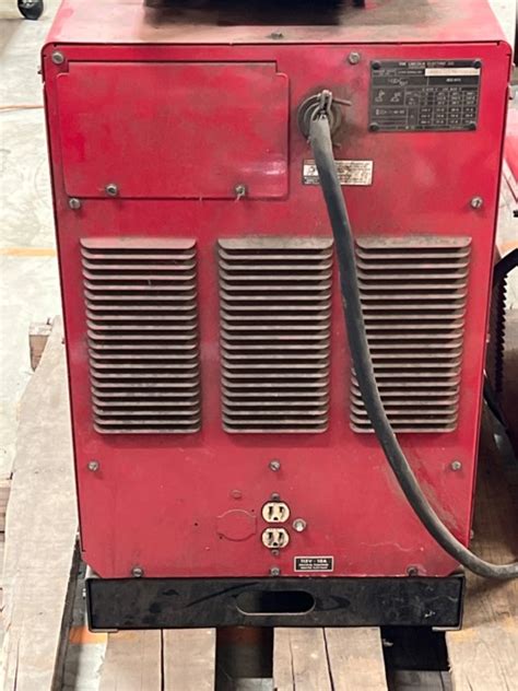 Lincoln Electric Square Wave Tig Welder W Miller S A V Wire