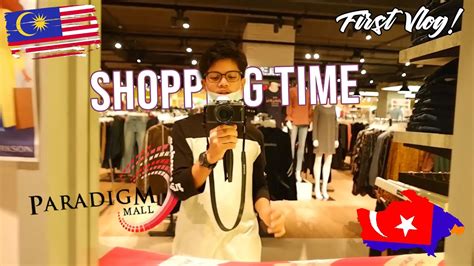 3 months ago i went in jb took the txi, taxi uncle told me nobody wants to go paradigm coz everyone knows thats a ghost mall. First Vlog (Paradigm Mall JB) - YouTube