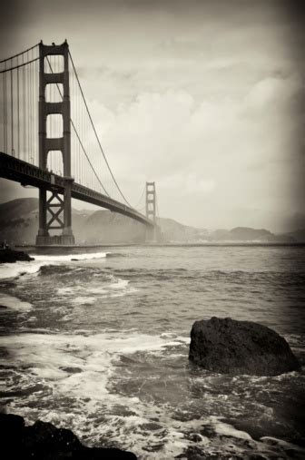 Jembatan Gerbang Emas Hitam Putih Di San Francisco Foto Stok Unduh