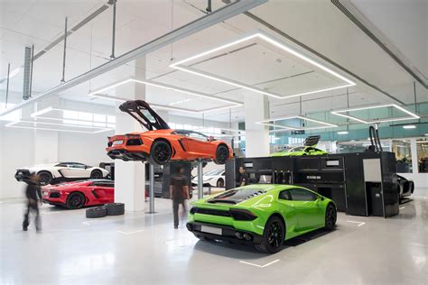 Inside Look At Worlds Largest Lamborghini Showroom In Dubai Al