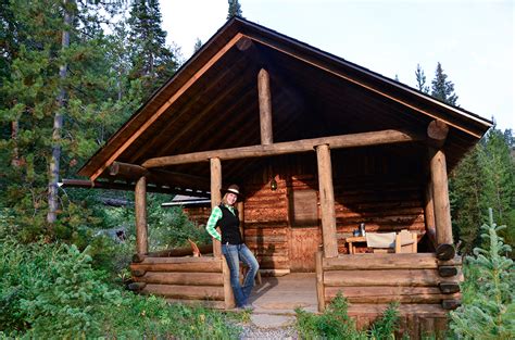 Compare them here, then book direct and skip those middleman booking website fees. Yellowstone Accommodations: Log Cabins at Elkhorn Dude Ranch