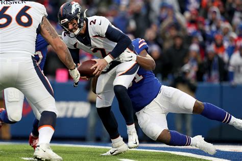 Week 11 Stock Report: Denver Broncos Tank versus Bills width=