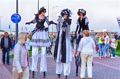 Kaliningrad Russia June 16 2018 Performers On The Stilts Entertain