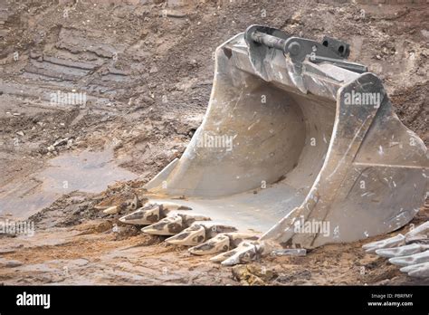 Massive Earthmover Hi Res Stock Photography And Images Alamy