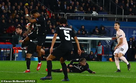 Referees used video review to determine psg's presnel kimpembe had committed a handball, thus giving man u the penalty kick, which marcus rashford buried. Referee Damir Skomina: right or wrong pen.? | Ekow Asmah Sports