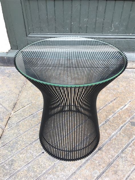 Love it or return it. Warren Platner for Knoll Side Table at 1stdibs