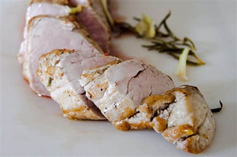 How to slice pork tenderloin. How To Cook Pork Tenderloin In Oven With Foil - FamilyNano