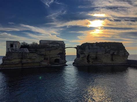 Gaiola A Posillipo Na Campania Naples Mount Rushmore Mountains