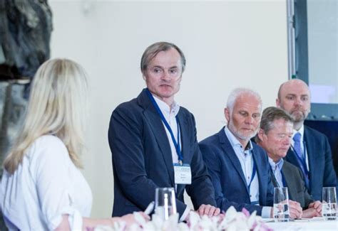 Investor øystein stray spetalen omtalte dette norske kulturfenomenet forleden, i et hageselskap til frps stortingsrepresentant, himanshu gulati. Øystein Stray Spetalen: - MIFF hadde full rett til å vise ...