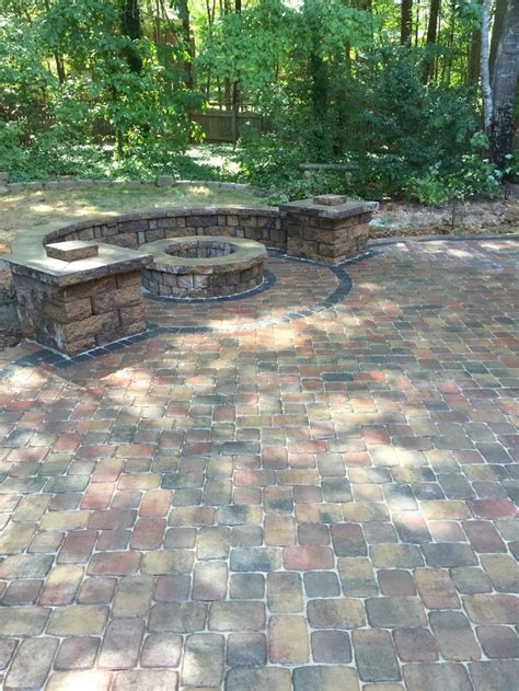 Pavestone Paver Patio Fire Pit And Seat Walls With Columns In