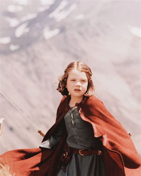 Pin By Ophelia Lovegood On Lucy Pevensie Narnia Lucy Narnia Lucy