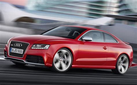 First Look 2010 Audi Rs5