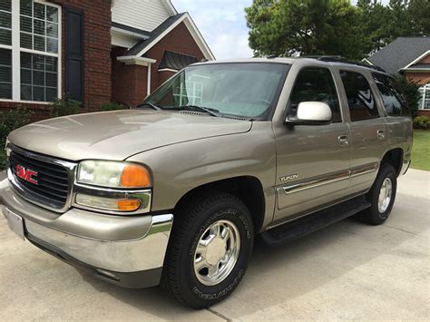 Is the 2021 chevrolet tahoe z71 a better suv than a gmc yukon at4? GMC Yukon vs. Chevy Tahoe | eBay