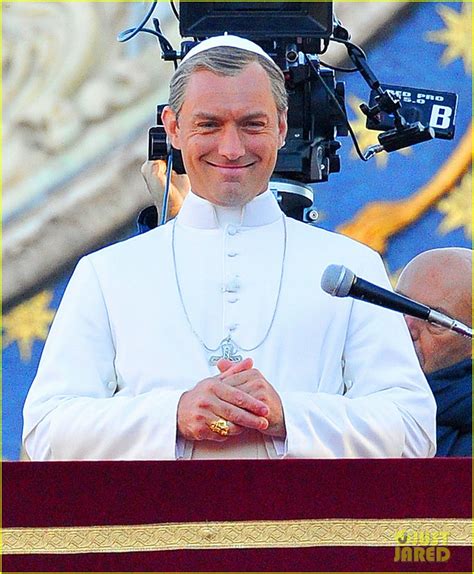 Jude Law Transforms Into The Young Pope Photo 3552087 Jude Law