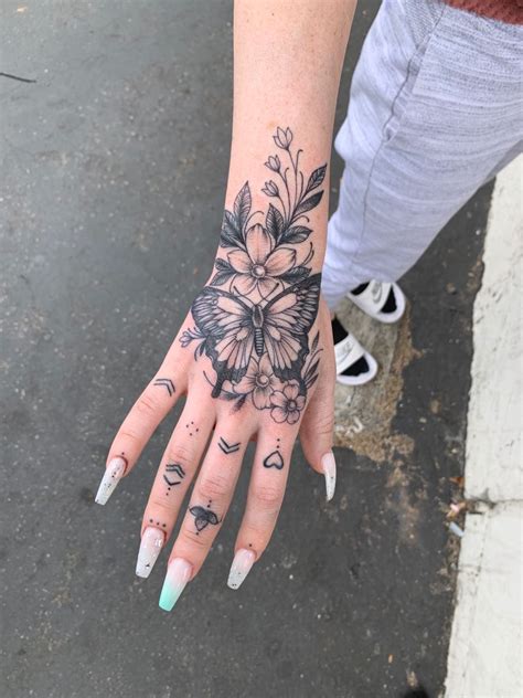 Hand Tattoos For Women Flowers And Butterflies Flowers Art Ideas