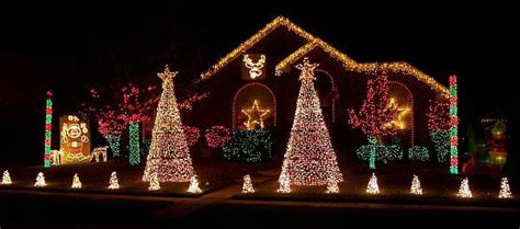 Outdoor Christmas Lights Decorating Ideas