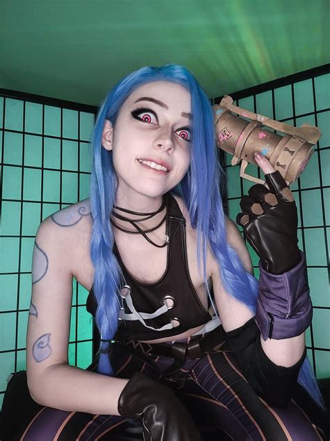 [no spoilers] another photo of my jinx cosplay r arcane