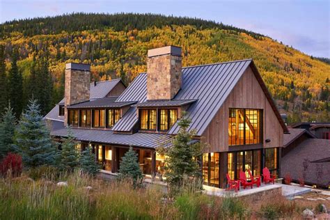Massive Mountain Retreat In Colorado With A Barn Inspired Design