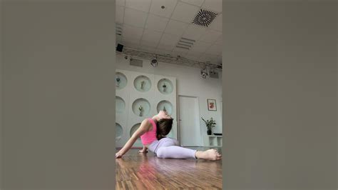 Middle Splits Contortion Workout Youtube