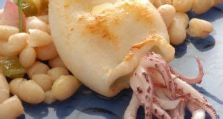 Las lentejas es uno de los alimentos más ricos en hierro. Receta de Alubias con salmón y brocheta en tempura - Eva ...