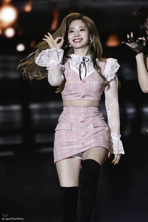 Here Are Times Twice S Dahyun Showed Her Amazing Body Line Koreaboo