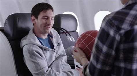 Kobe Bryant Vs Lionel Messi Comercial Turkish Airlines Hd Youtube