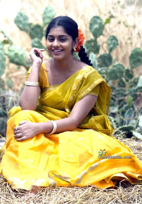 Sexy For Girls Malayalam Actress Meera Nandan Sexy In Yellow Half Saree