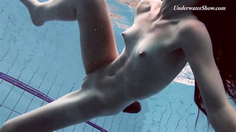 Underwater Babe Liza Rachinska Swims Naked My Xxx Hot Girl