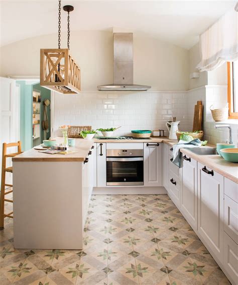 Una cocina blanca y rústica artículo publicado el 05.03.2011 por libelula. 50 cocinas rústicas bonitas, con muebles vintage y mucho ...