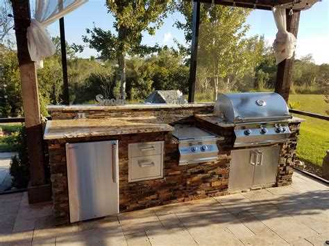 Pavers | Stone Outdoor Kitchens